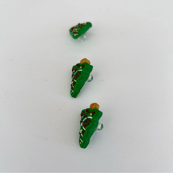 Vintage Buttons Garment Molded Plastic Christmas Tree Holidays Set Of 3 - Picture 5 of 11